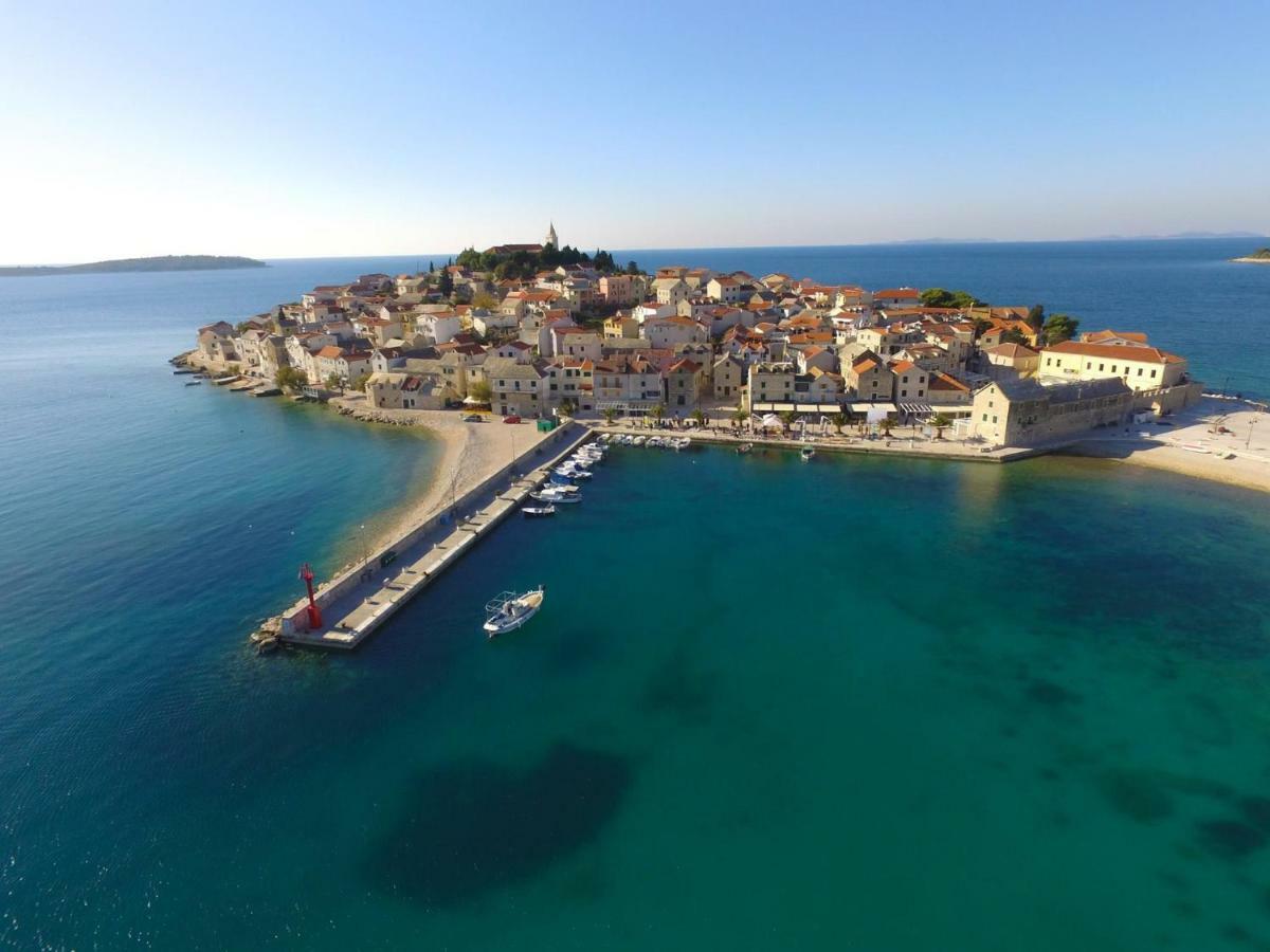 Tutini Dvori Appartement Primošten Buitenkant foto