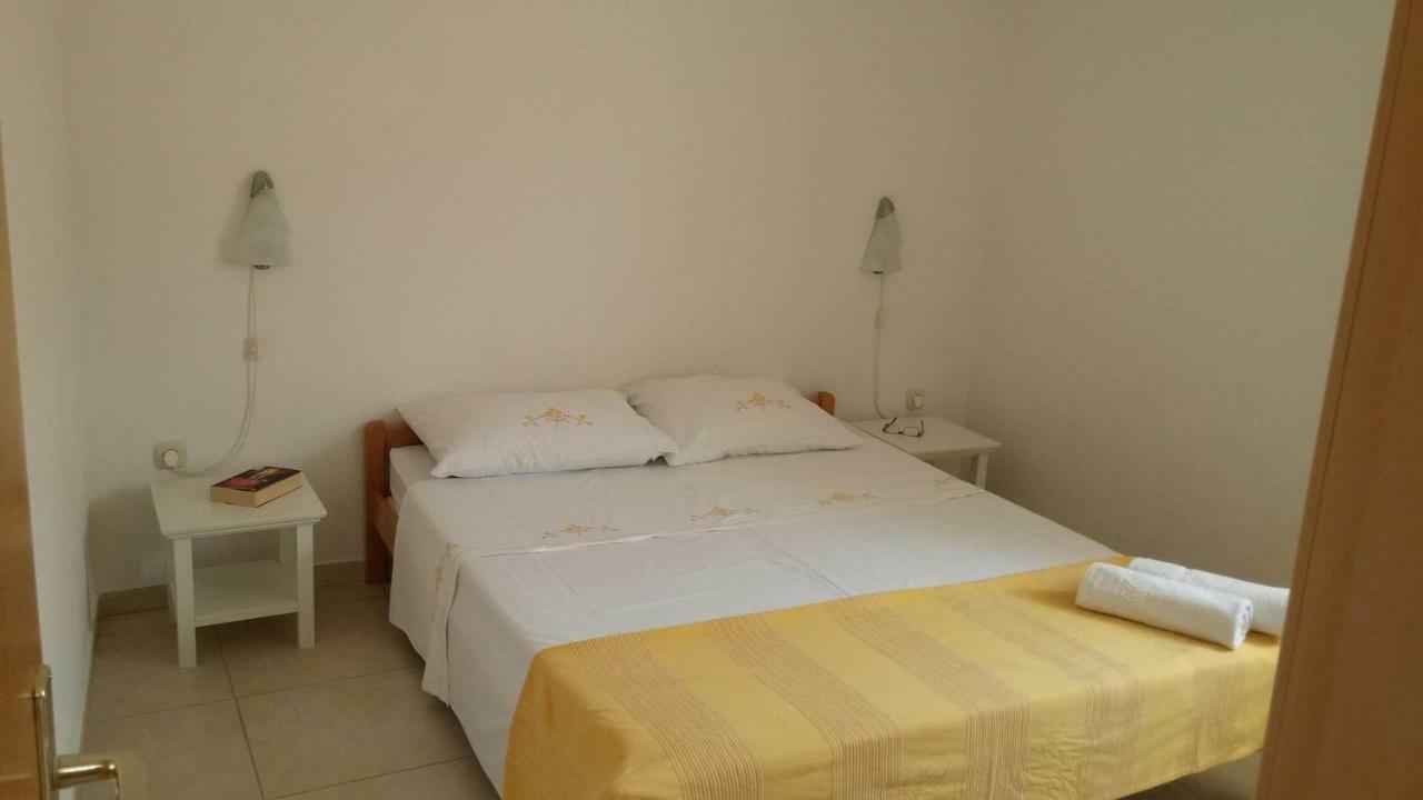 Tutini Dvori Appartement Primošten Buitenkant foto